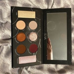 Protege eyeshadow pallet